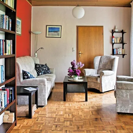 Tolles In Burhave Mit Terrasse Und Grill Holiday home *