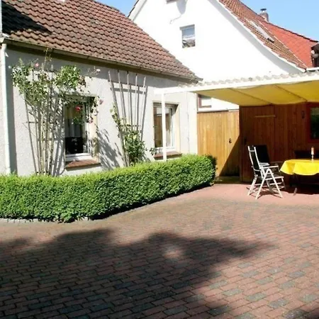 Tolles In Burhave Mit Terrasse Und Grill Butjadingen